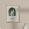 Exemple de affiche personnalisée « ici vit » avec la photo de votre animal, mis en situation